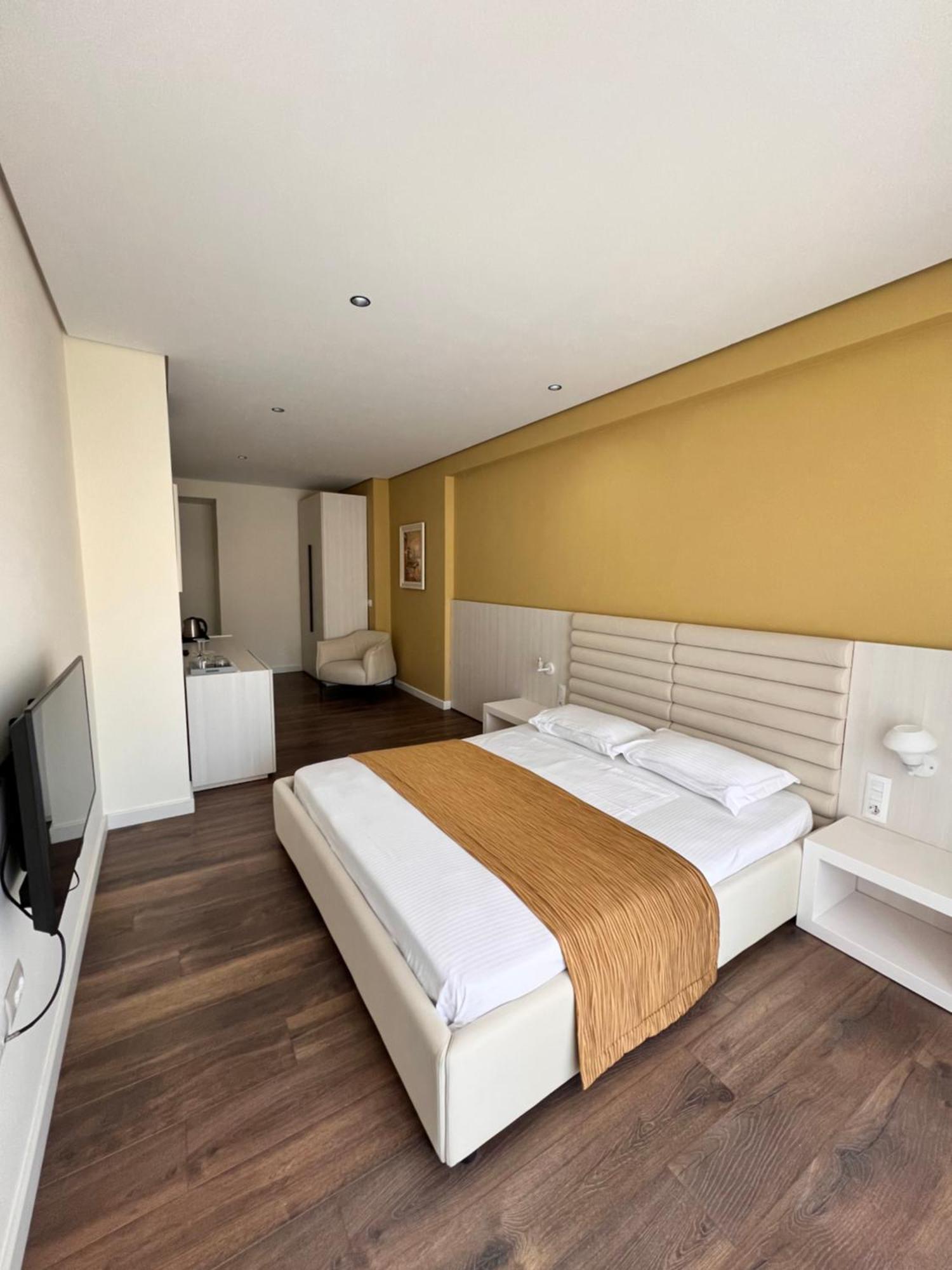 Maxi Room Vlore Exterior photo